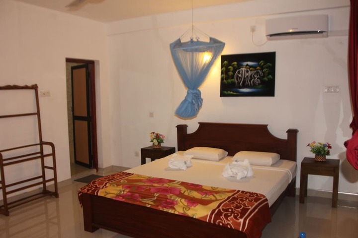 Room 8 of 53