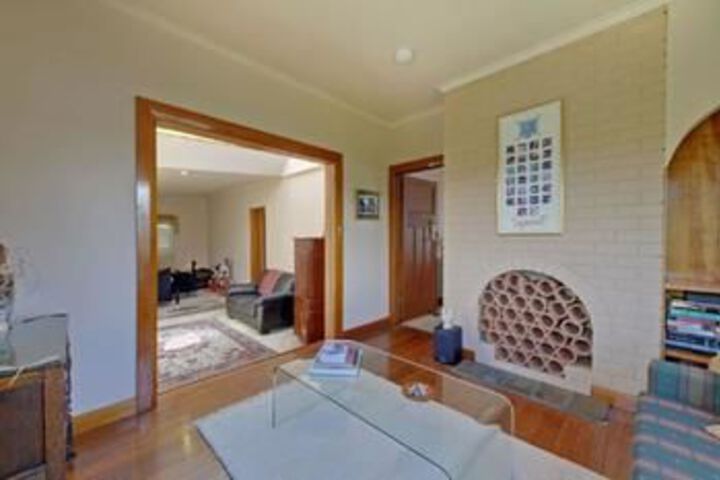 Room 16 of 20