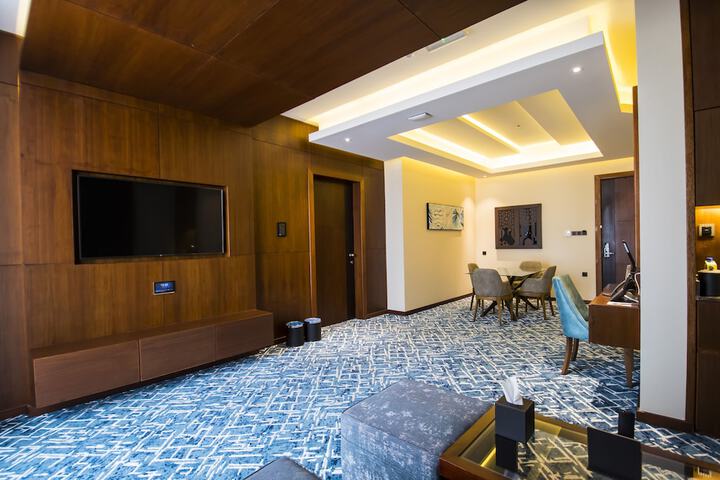 Room 9 of 86