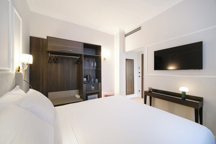 Room 15 of 47