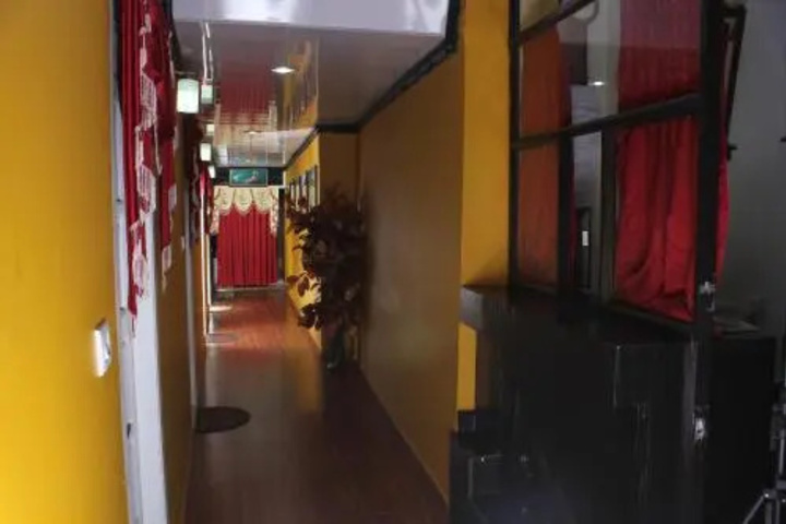 Room 3 of 15
