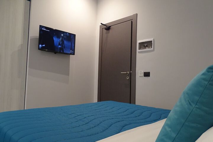 Room 19 of 105