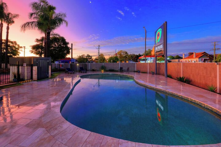 Pool 39 of 46