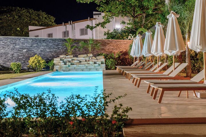 Pool 34 of 117