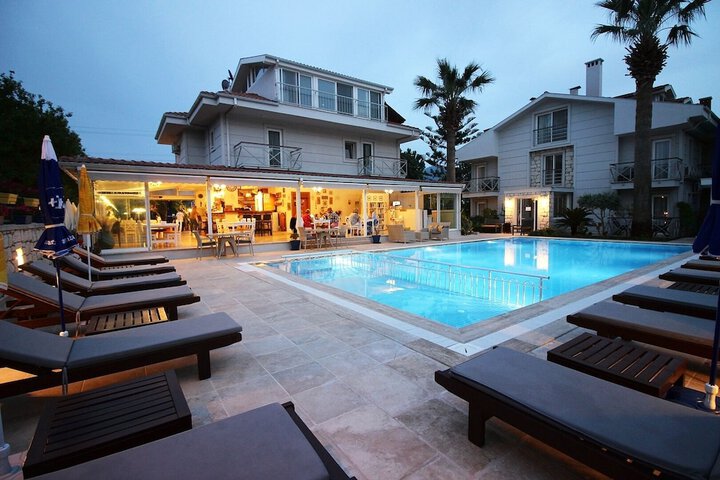 Pool 67 of 178