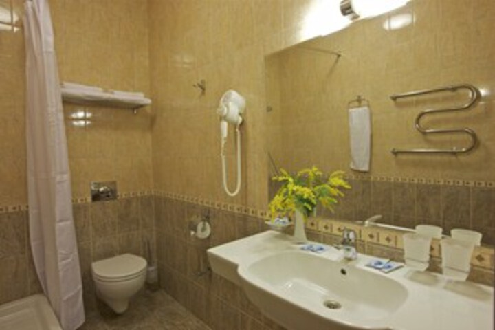 Room 5 of 51
