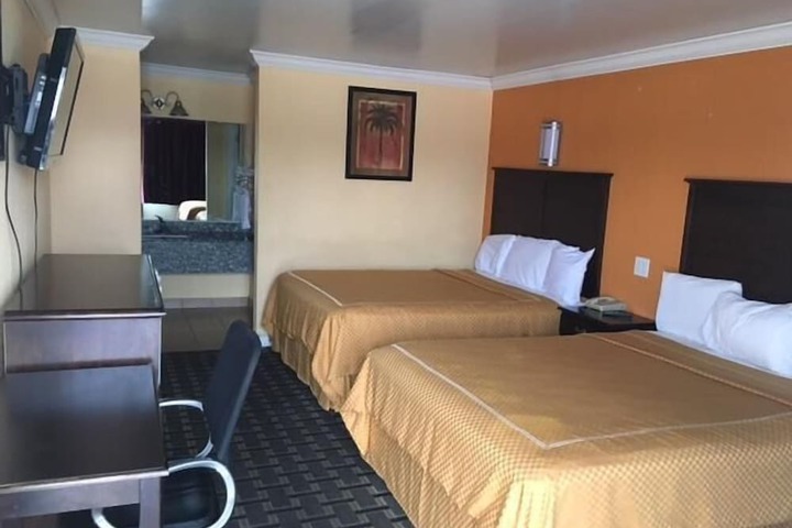 Room 3 of 11