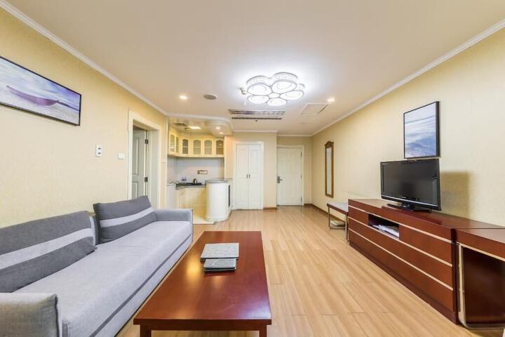 Room 28 of 60