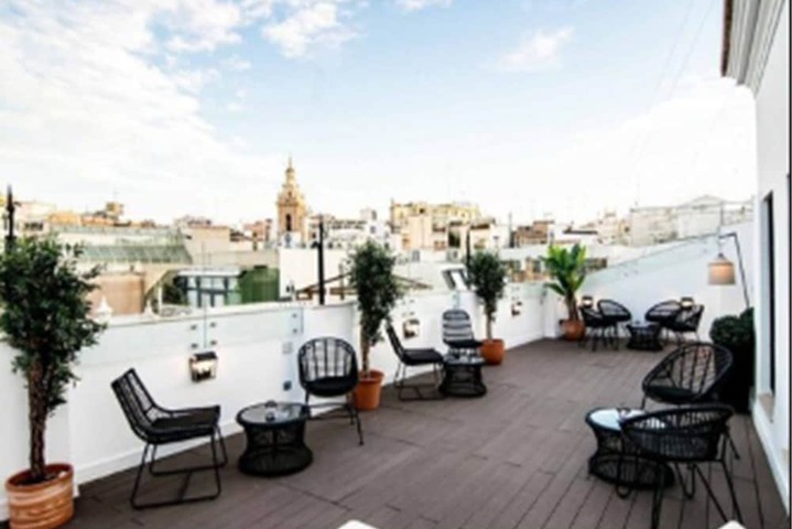 Terrace/Patio 74 of 77