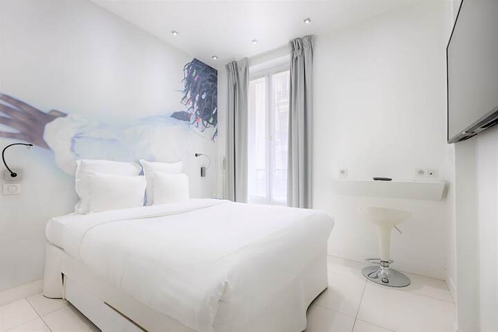 Room 18 of 50