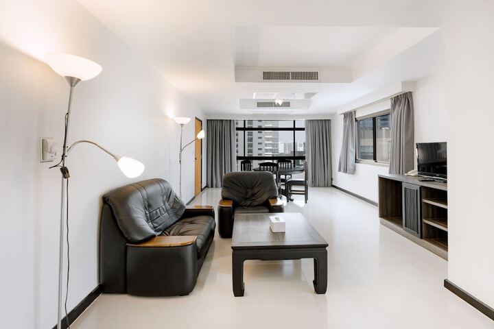 Room 46 of 85