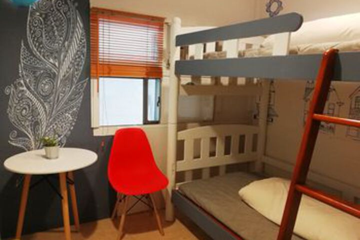 Room 34 of 107
