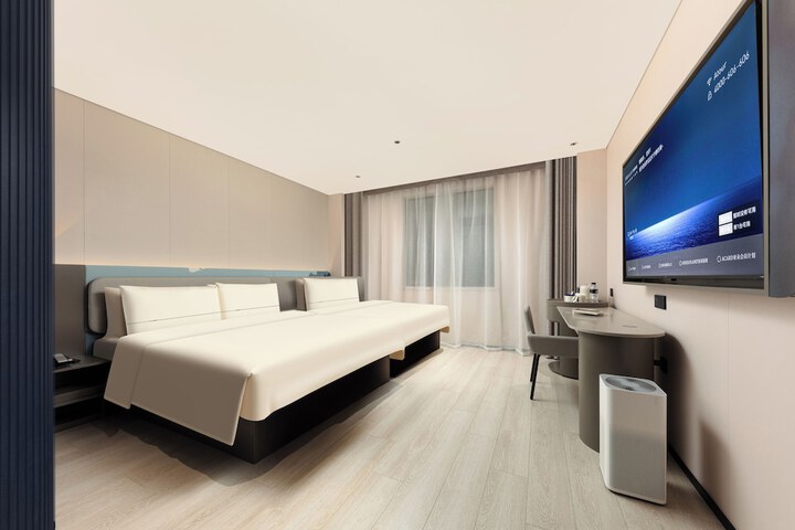 Atour Light Hotel on the Bund Nanjing Road