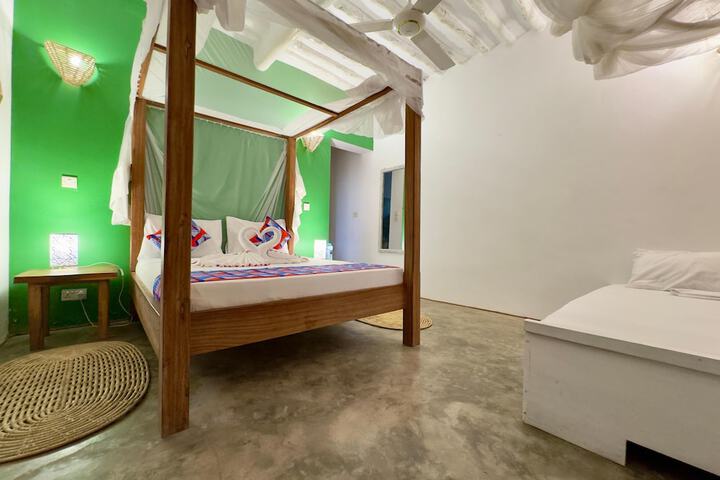 Room 5 of 59