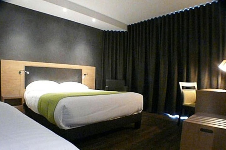 Room 8 of 58