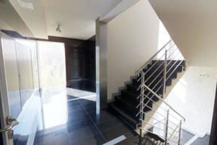 Hotel 4 of 9