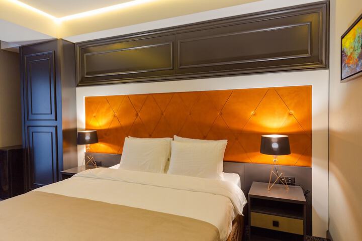 Room 27 of 199