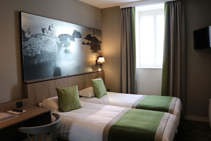 Room 41 of 94