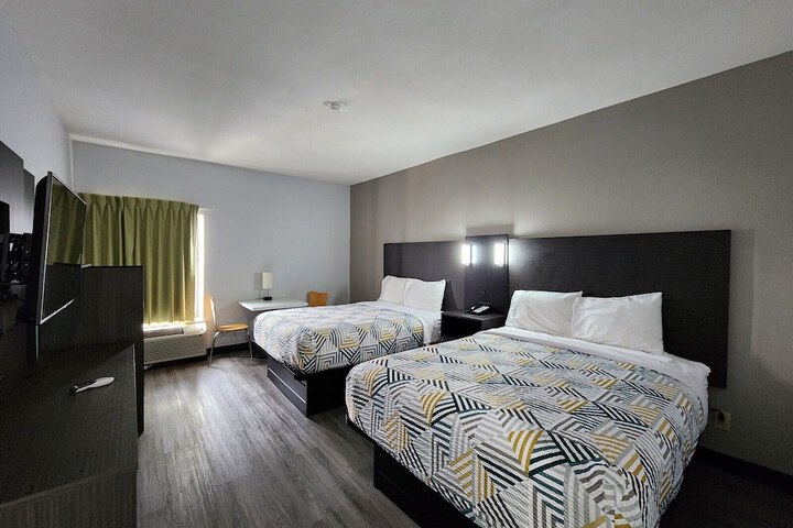 Room 22 of 49