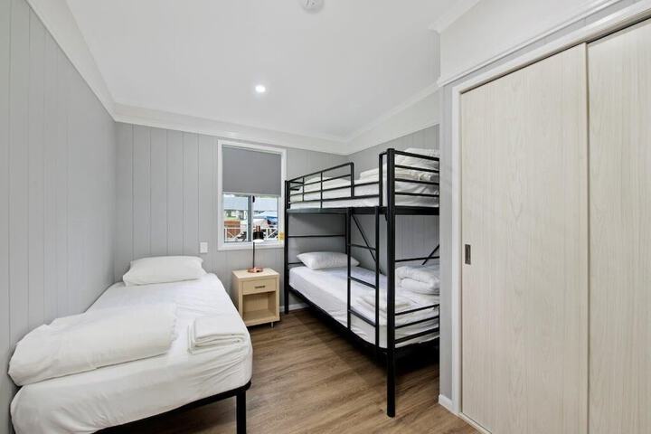 Room 326 of 792