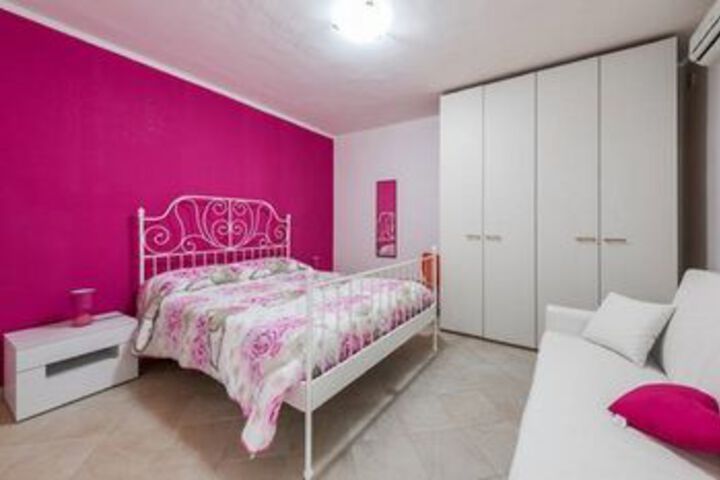 Room 37 of 52