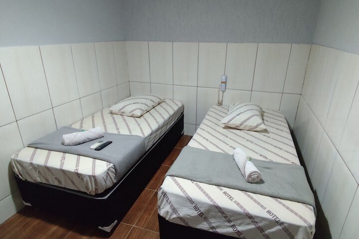 Room 8 of 22