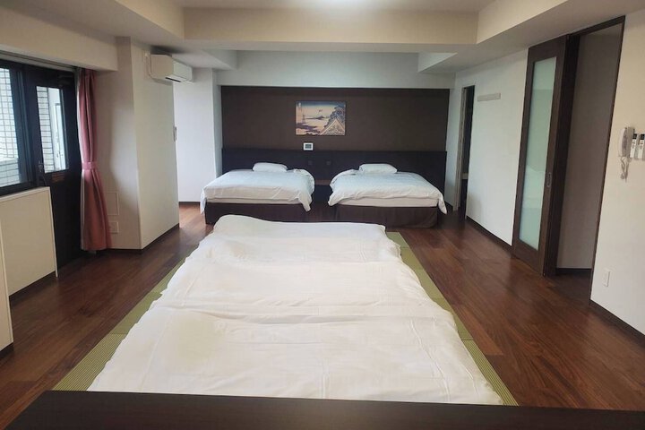 Room 14 of 49