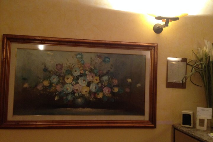 Lounge 107 of 142