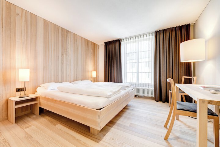 Room 2 of 54