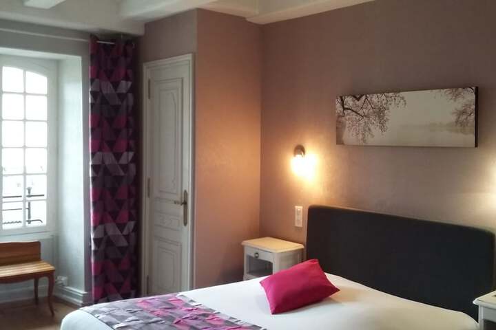 Room 47 of 62