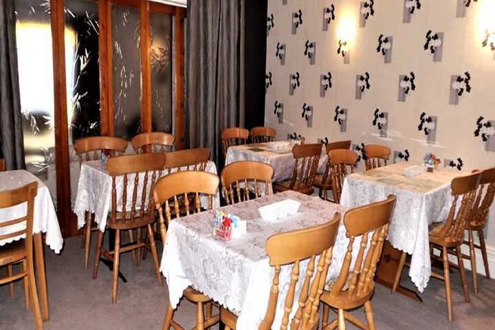 Dining 13 of 23
