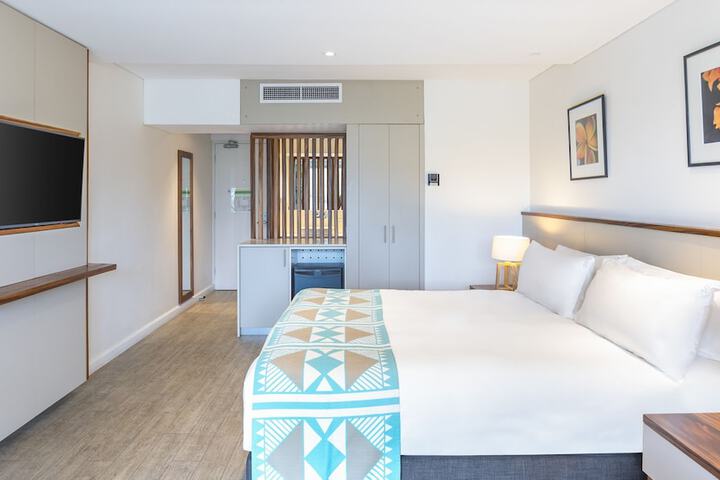Room 26 of 106