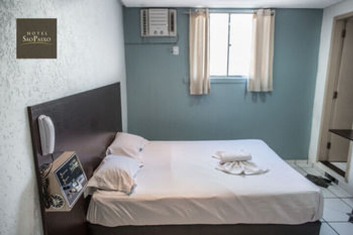 Room 13 of 39