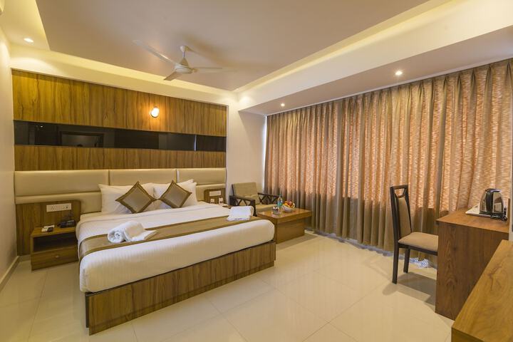 Room 8 of 24