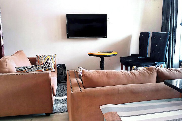 Room 17 of 24