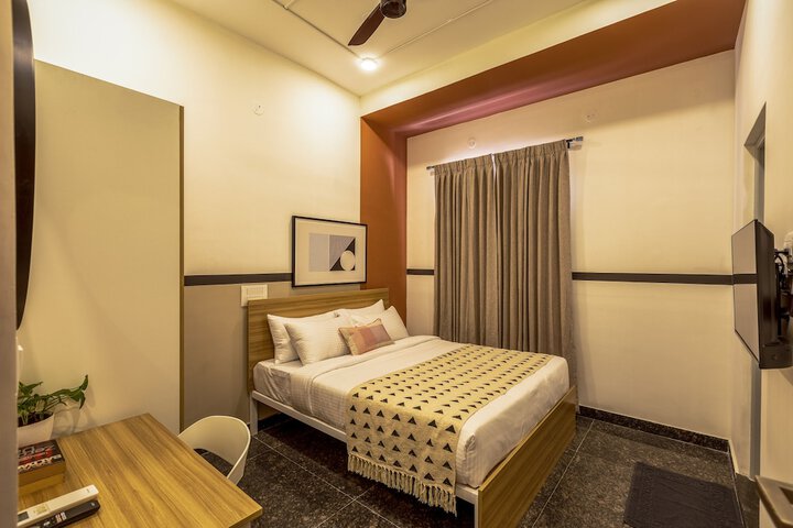 Room 8 of 22