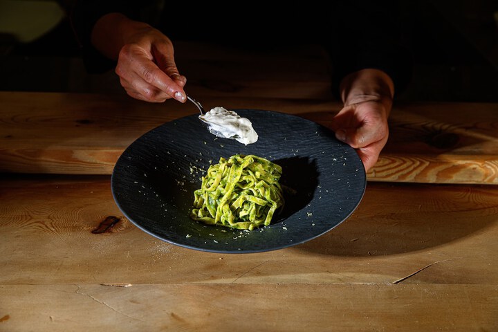 Dining 122 of 172