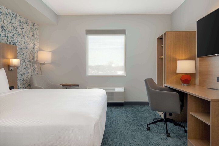 Room 8 of 41