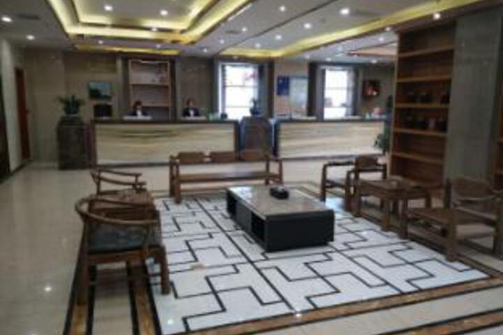 Mianxian Xinyi Water View Hotel (Mianshuiwan Square Branch)