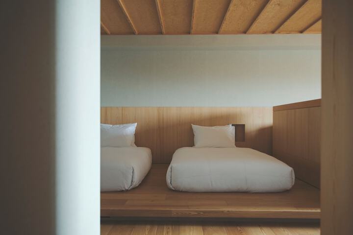 Room 38 of 282