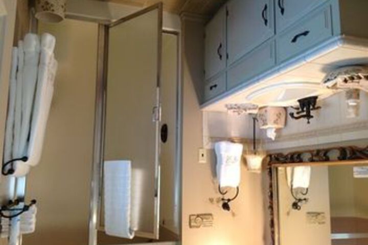 Room 2 of 24