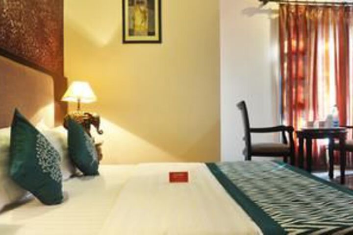 Room 6 of 20