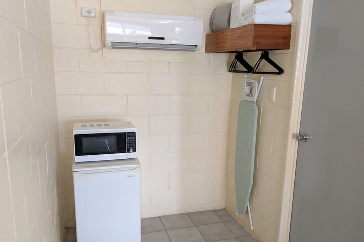 Room 14 of 25