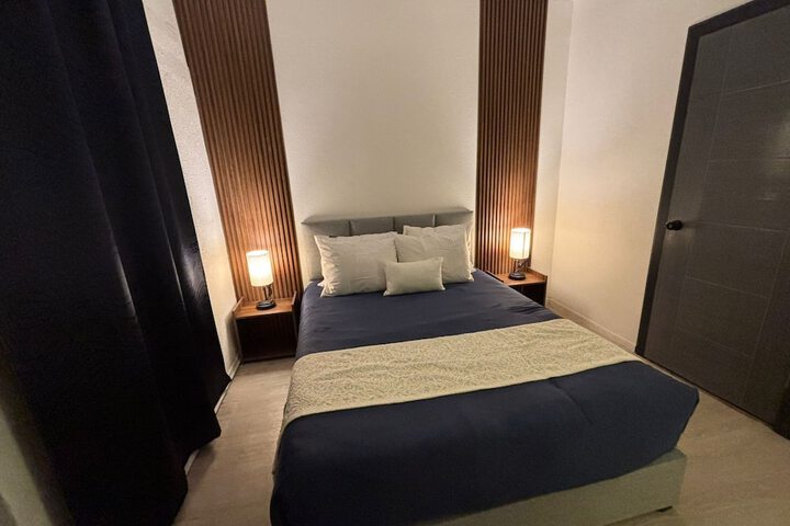 Room 10 of 25