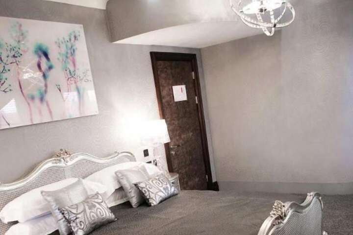 Room 14 of 46