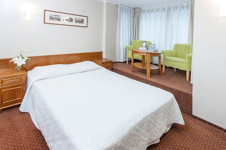 Room 7 of 31