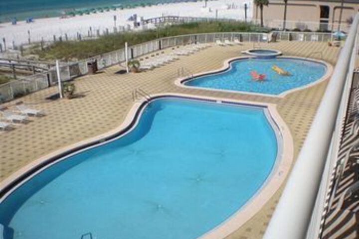 Pool 42 of 46