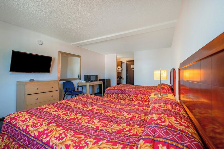 Room 28 of 52