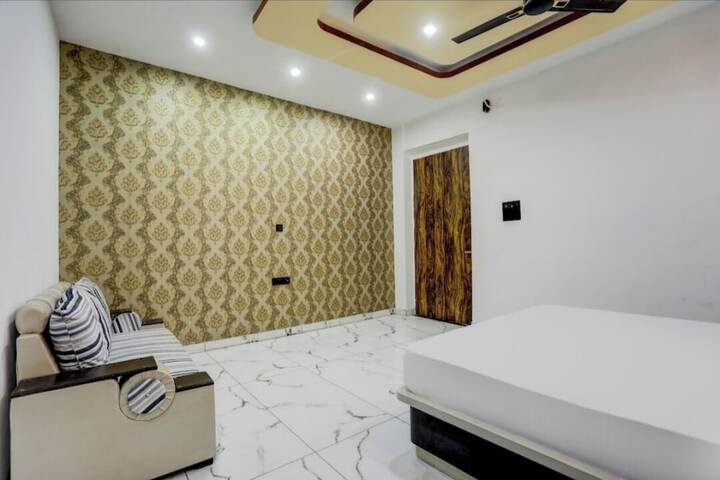 Room 7 of 36