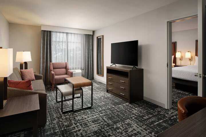 Room 20 of 33